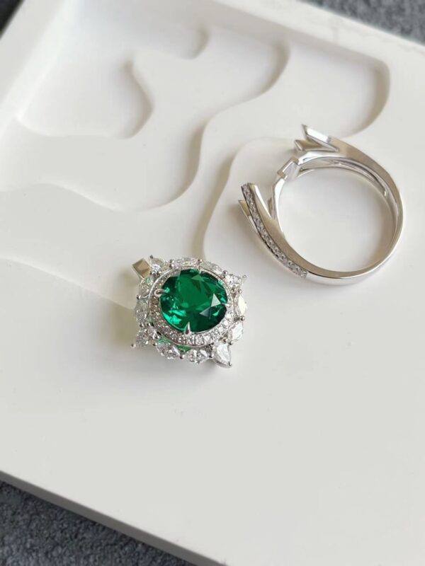 18K White Gold Lab grown Emerald Ring And Pendant For Two Uses - Image 4