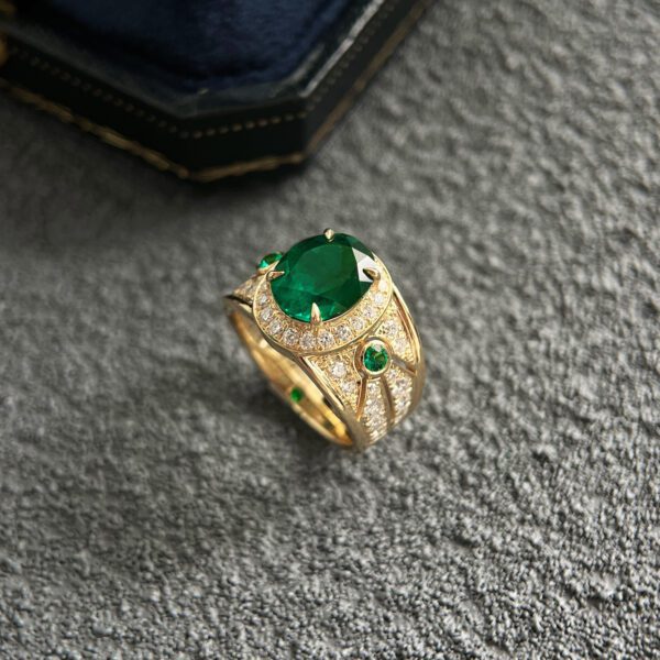Heavy Gold  Oval Lab-Grown Emerald Ring - Image 4