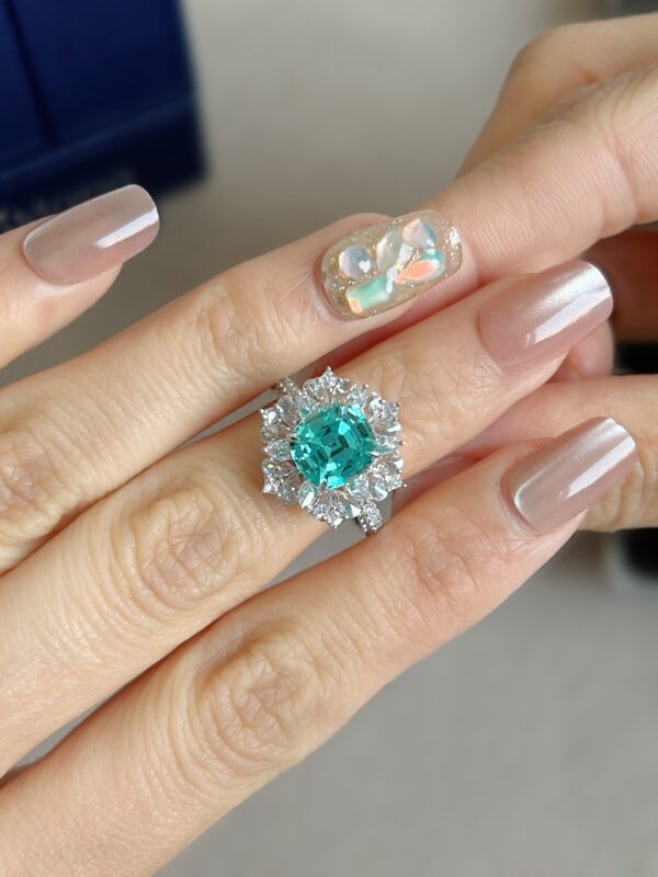 18K Artificial  Cushion-Cut Paraiba Ring - Image 5