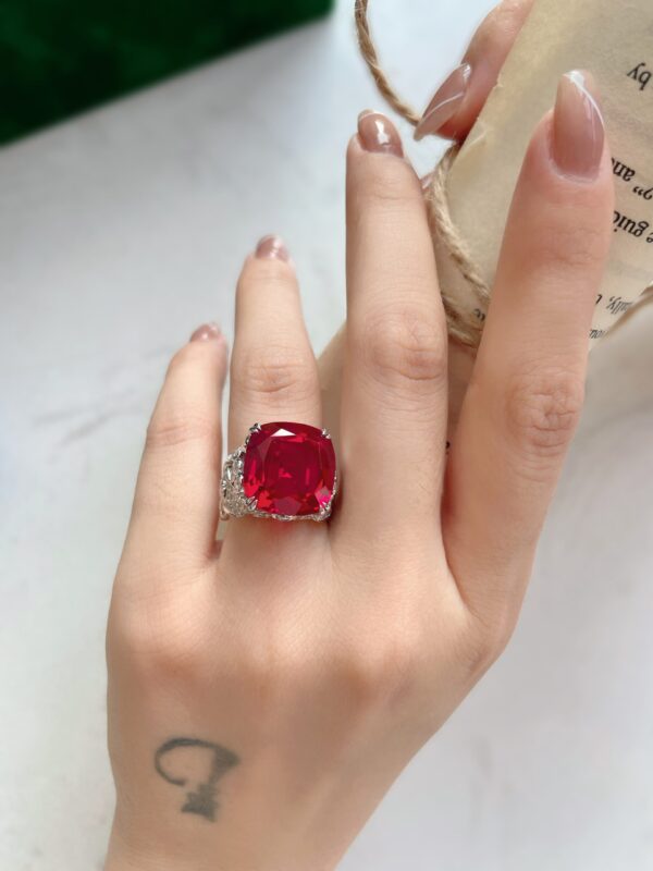 Luxurious 18K Gold  Lab Grown Ruby Ring