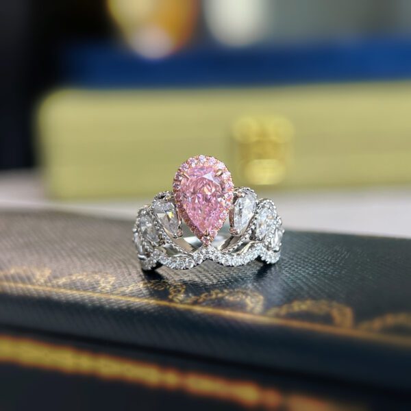 Romantic Sense of Ceremony, 18 K Gold Ned Pink Diamond Crown Ring - Image 5