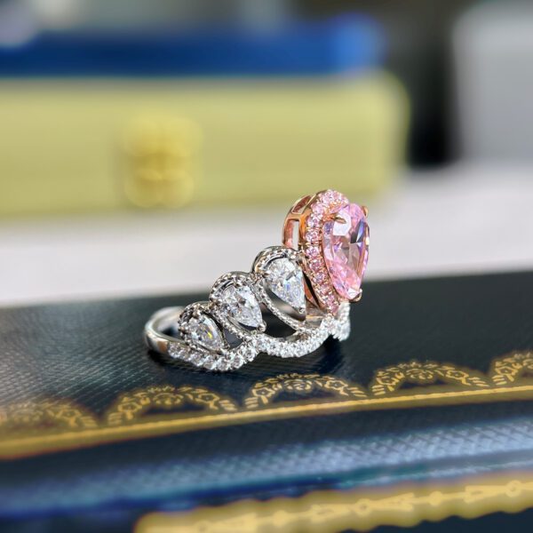 Romantic Sense of Ceremony, 18 K Gold Ned Pink Diamond Crown Ring - Image 6