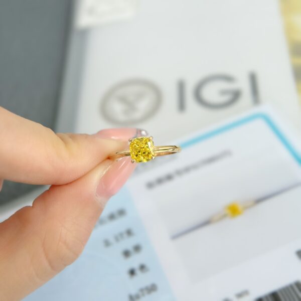 Simple And Exquisite 18K Gold Cushion-cut Lab Grown Yellow Diamond Ring - Image 5