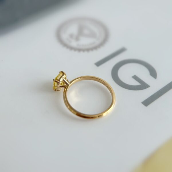Simple And Exquisite 18K Gold Cushion-cut Lab Grown Yellow Diamond Ring - Image 8
