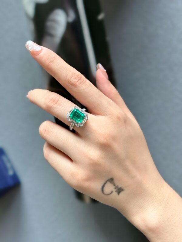 The Forest Is Calling, 18K Lab Grown Emerald Cut  Ring - Image 5