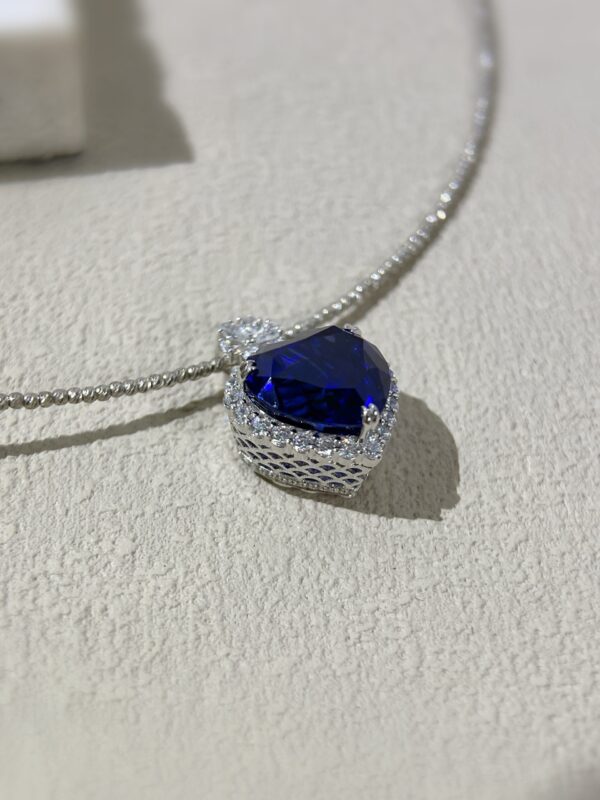 Heart of the Ocean Lab Grown Sapphire Pendant - Image 3
