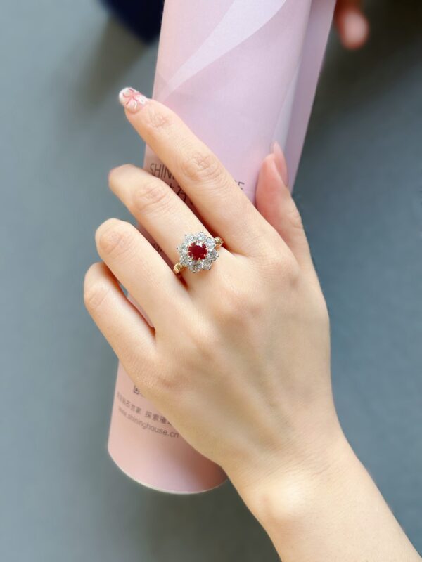 Blooming Brilliance, 18K Lab-grown Ruby Sunflower Ring - Image 6