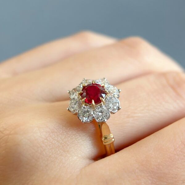Blooming Brilliance, 18K Lab-grown Ruby Sunflower Ring - Image 4